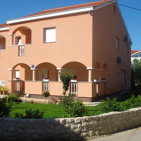 Apartments Luna Sukošan エクステリア 写真