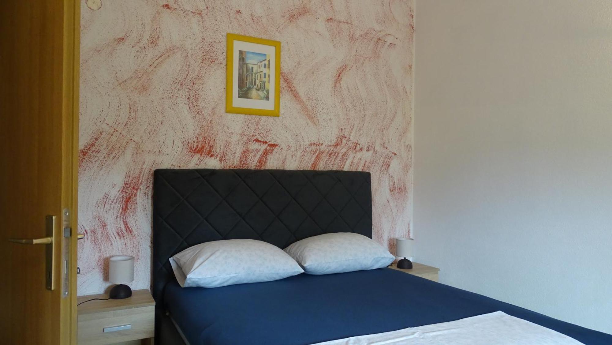 Apartments Luna Sukošan エクステリア 写真