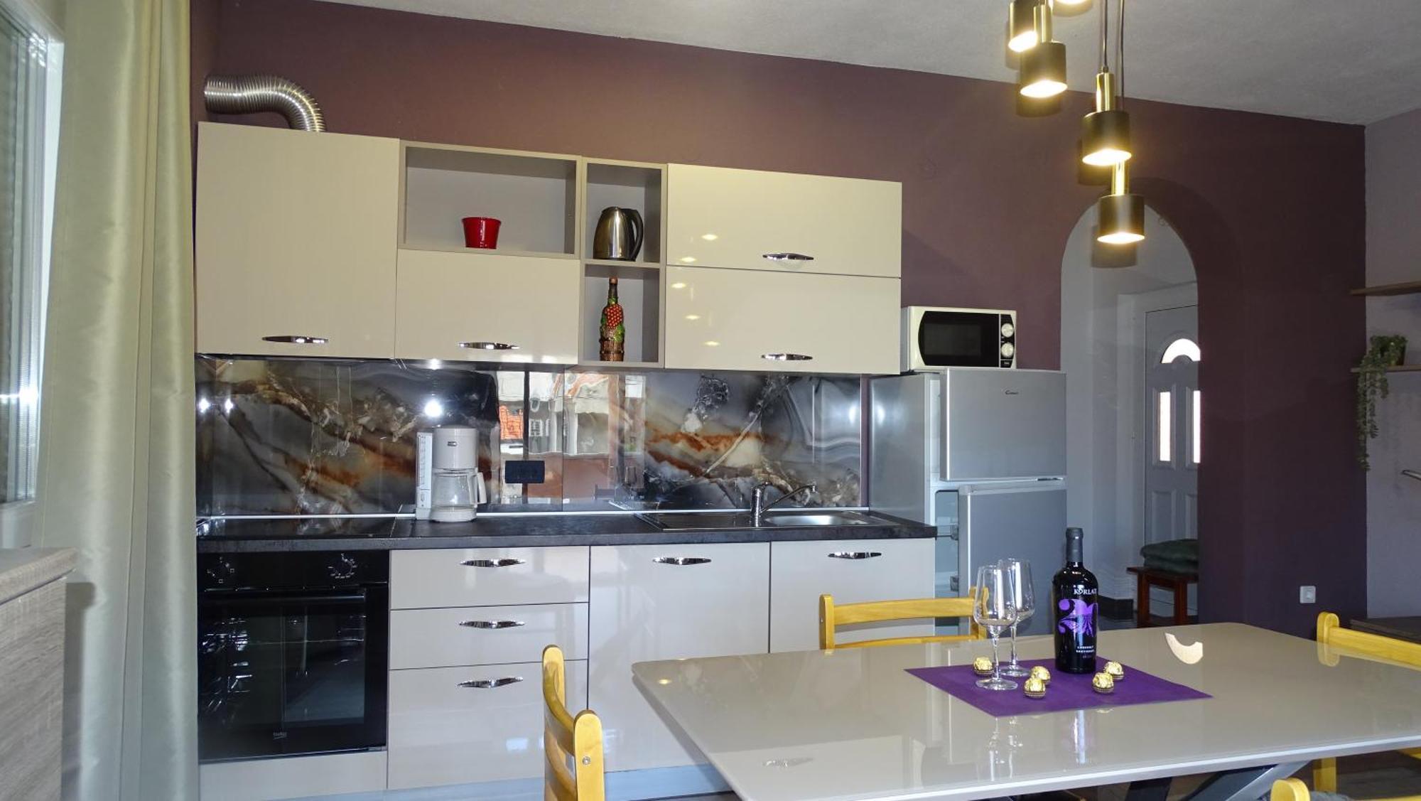 Apartments Luna Sukošan エクステリア 写真
