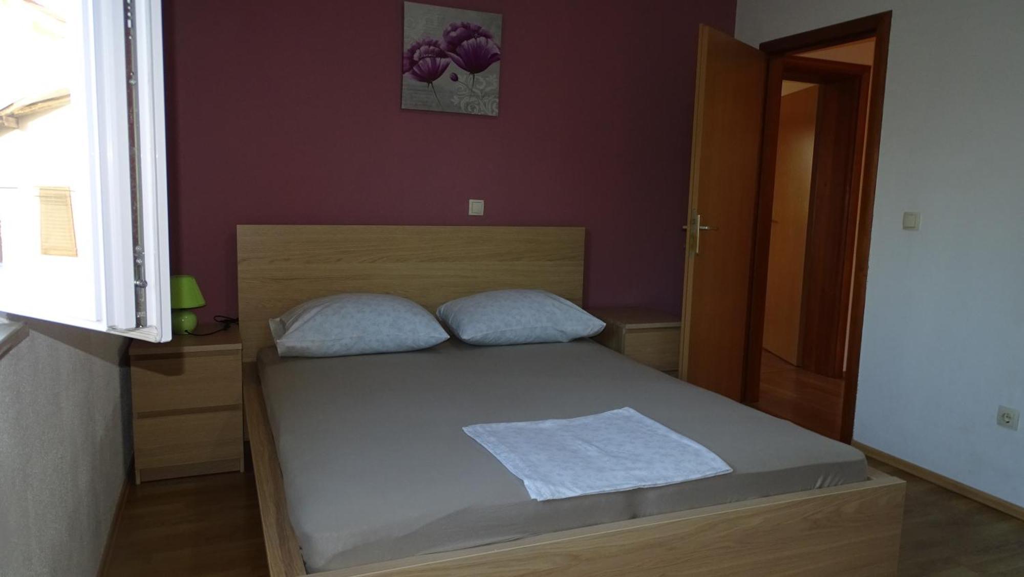 Apartments Luna Sukošan エクステリア 写真